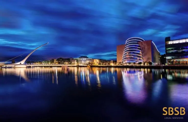 How does one get a payment license in Ireland?